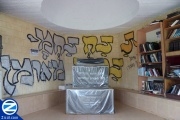 00001253-tomb-rabbi-chutzpit-safed.jpg