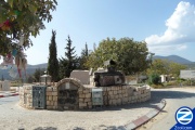 00000912-kever-rabbi-pinchas-ben-yair-tzfas.jpg