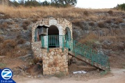 00001453-kever-rav-kahana.jpg