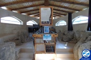 00000953-inside-tomb-of-rabbi-yossi-of-pekien.jpg